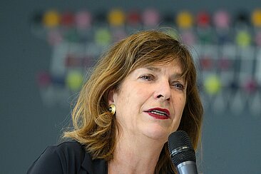 Porträt von Dagmar Simon © David Ausserhofer