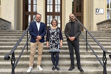 Gruppenfoto der neuen Professoren mit der Präsidentin © HTW Berlin/Anja Schuster